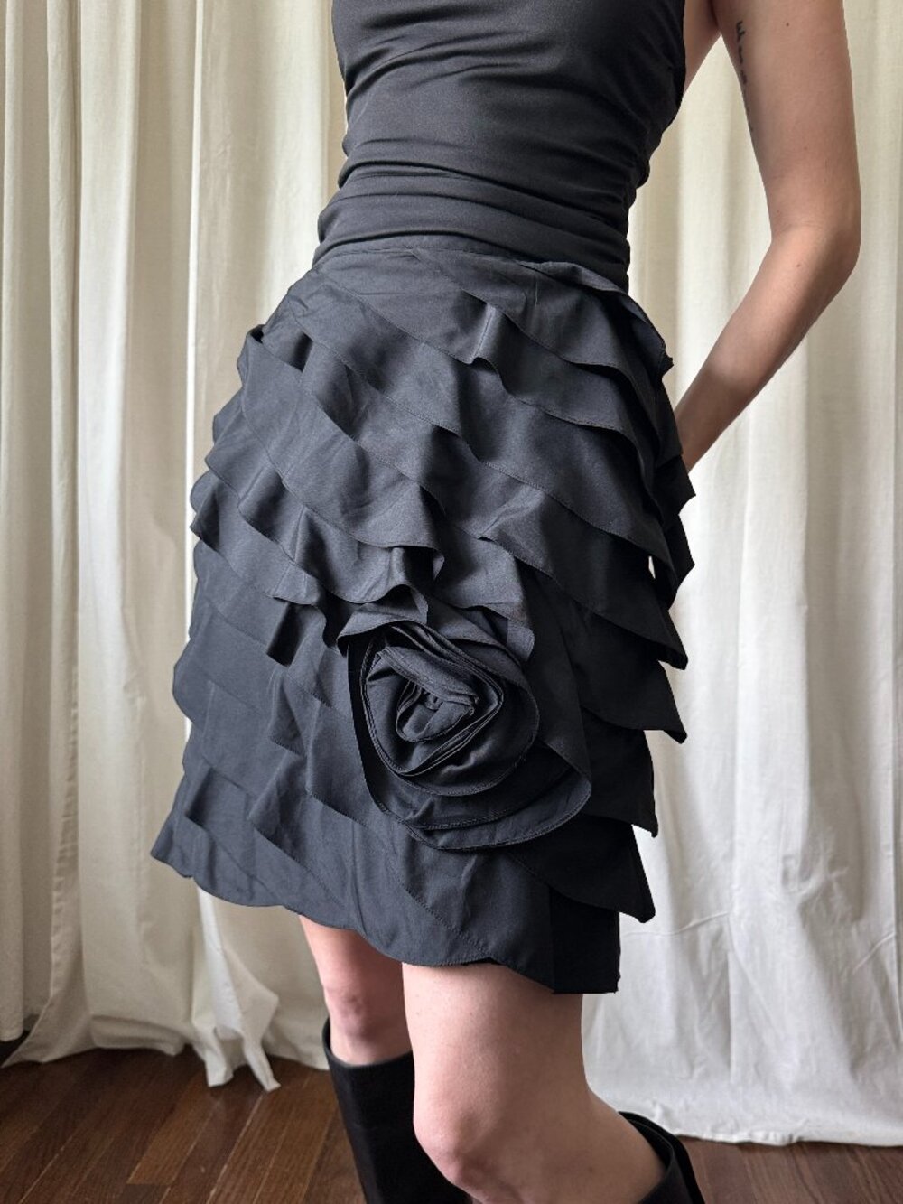 Vintage For Joseph Black Rosette Ruffle Skirt Women's Size 2 | Romantic Goth